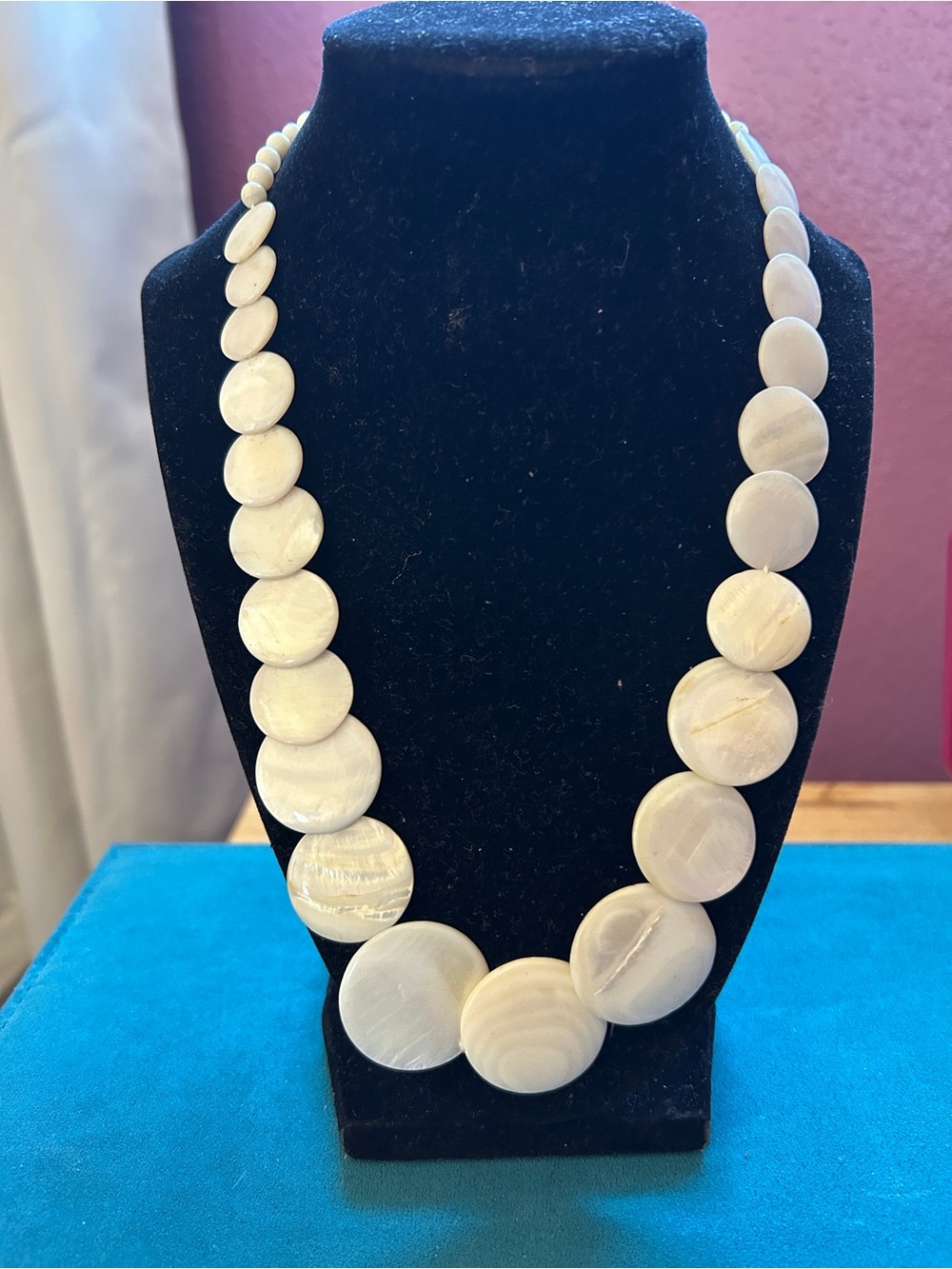 White Mother-of-Pearl Disc Necklace - Elegant Women’s Jewelry. Made in Brazil!